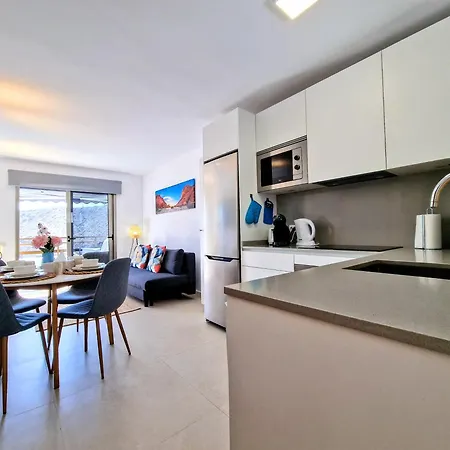 Sunrise Hill Apartment